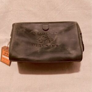 Stumper & Fielding | Wash Bag | Stumper & Fielding Green Wash Bag
